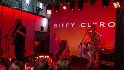 Biffy Clyro (2016) Sala Truss Live del BarclayCard Center. Madrid