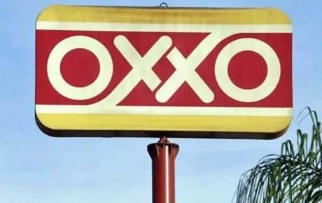 Firman alianza Oxxo y Banorte