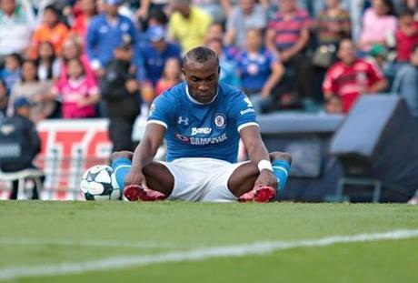 Guerrón esta lejos de su nivel, pero pide minutos