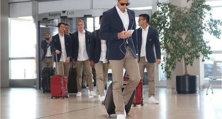 “Chicharito” Hernández viaja a Mónaco “Chicharito” Hernández viaja a Mónaco