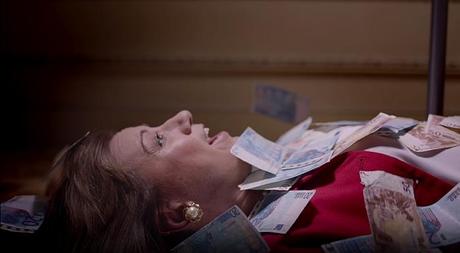 “Vivimos en un país hipócrita” un atrevido spot que muestra la cara oculta de nuestra sociedad