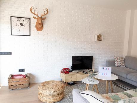 El salón de Esther en Barcelona (ESTORETA PARA LOS AMIGOS)