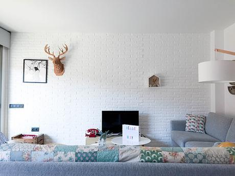 El salón de Esther en Barcelona (ESTORETA PARA LOS AMIGOS)