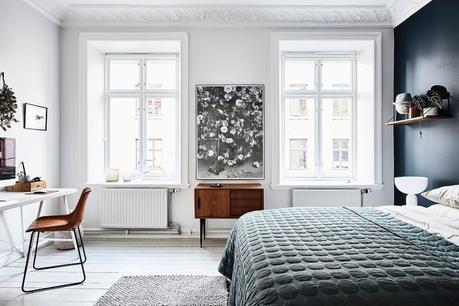 piso nórdico paredes azules detalles cálidos decoración pisos pequeños colores fríos decoración cocina nórdica blog decoración nórdica 