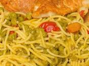 Menú espaguetis guisantes ytomates cherry vino pollo parmesana