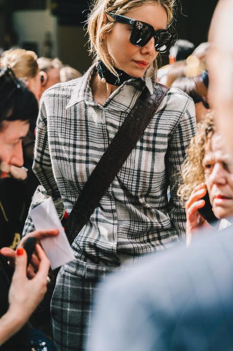 pfw-paris_fashion_week_ss17-street_style-outfits-collage_vintage-rochas-courreges-dries_van_noten-lanvin-guy_laroche-139