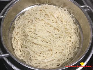 FIDEOS CHINOS CON PECHUGA DE POLLO EN SALSA CURRY