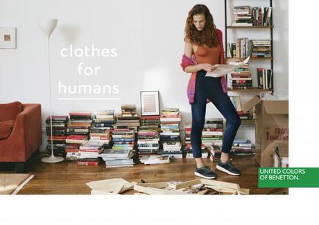 Benetton dice que hace “ropa para humanos” en su nueva campaña