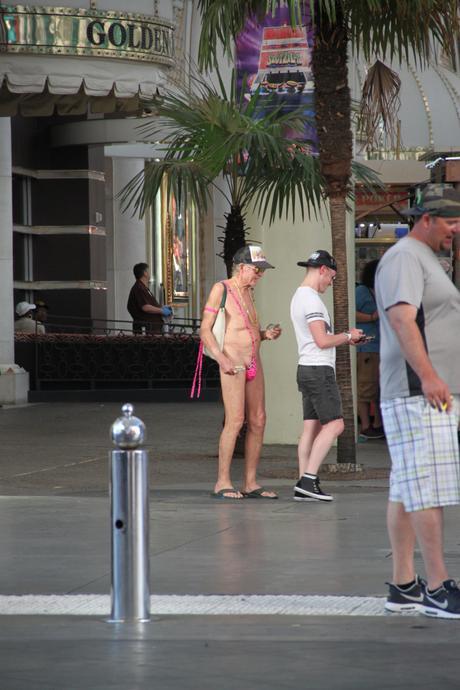 freemont-street-las-vegas-cincodays