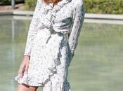 mini vestido blanco volantes