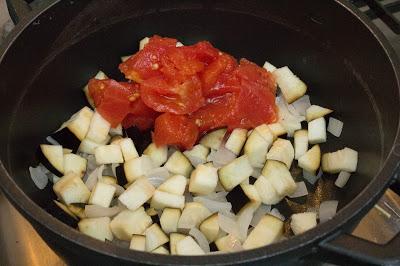 Pasta a la norma vegetariana versión ligera