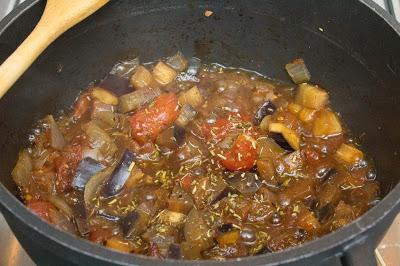 Pasta a la norma vegetariana versión ligera