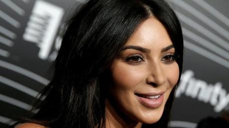 Kim Kardashian fue retenida a punta de pistola en un #hotel de #París