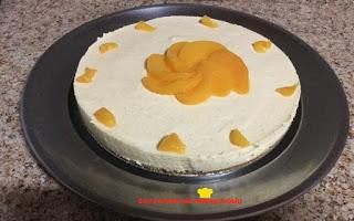 TARTA MOUSSE DE MELOCOTÓN SIN AZÚCAR