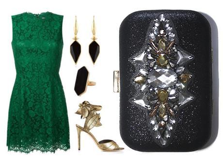 Look de invitada con vestido verde y bolso joya negro y dorado