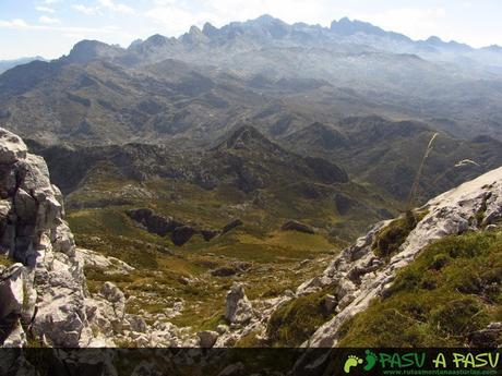 Salida de la arista de la Jascal a la ladera sur