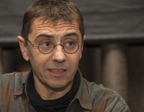 La homosexualidad del rey, según Monedero