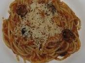 Espaguetis puttanesca