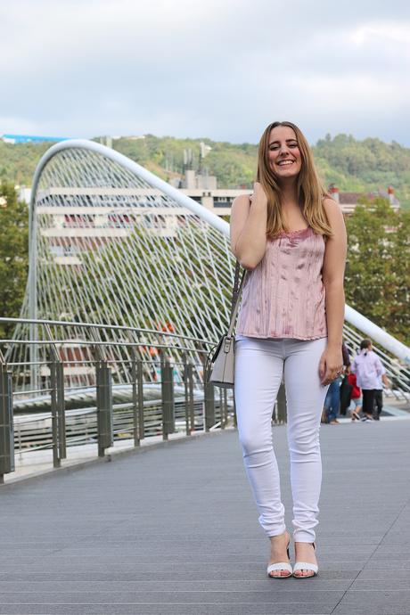 Otoño entre terciopelo rosa