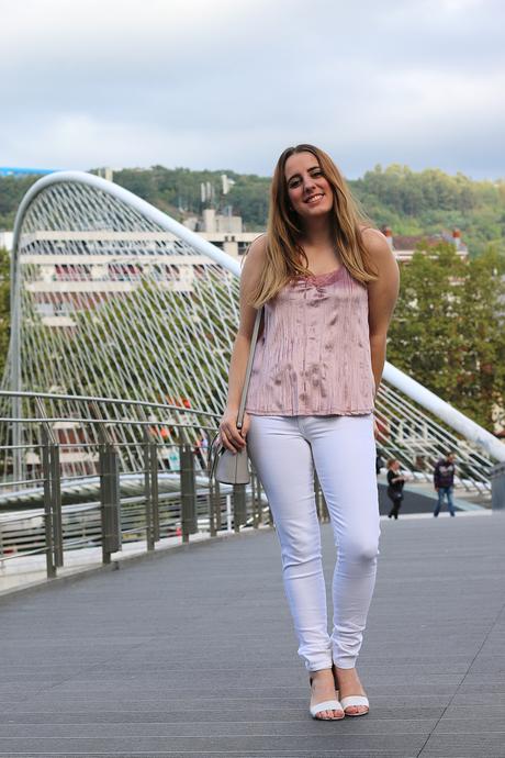 Otoño entre terciopelo rosa