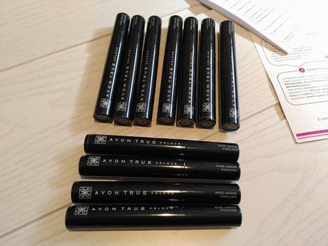 Probando Máscara de Pestañas Wide Awake Avon True