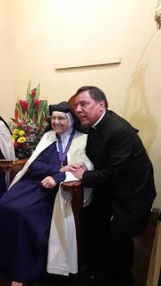 ¡MUCHÍSIMAS GRACIAS Y FELICITACIONES, QUERIDA MADRE SOLEDAD, NAZARENA DE ORO!