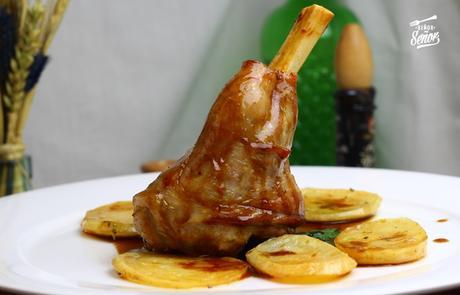 Jarrete de cordero asado