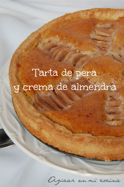 Tarta de peras y crema de almendras