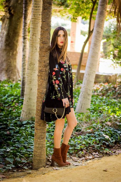 Paque De Maria Luisa--- Vestido Bordado Paque De Maria Luisa--- Vestido Bordado