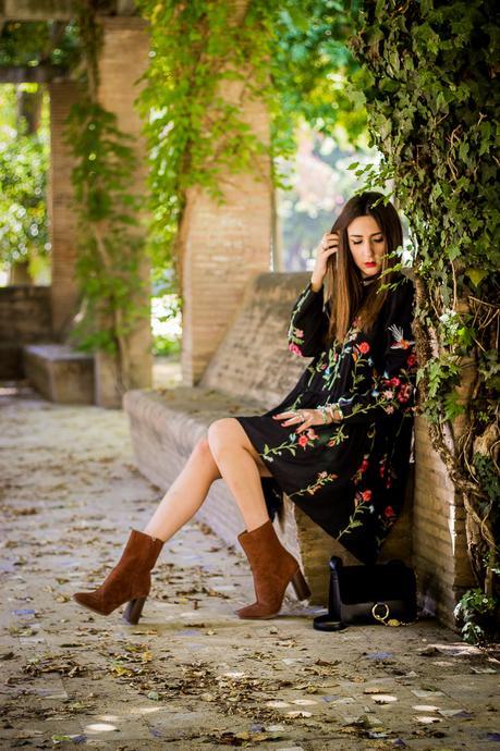 Paque De Maria Luisa--- Vestido Bordado Paque De Maria Luisa--- Vestido Bordado