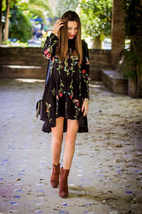 Paque De Maria Luisa--- Vestido Bordado Paque De Maria Luisa--- Vestido Bordado