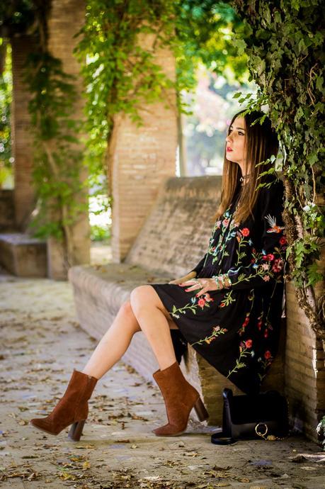 Paque De Maria Luisa--- Vestido Bordado Paque De Maria Luisa--- Vestido Bordado