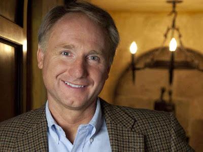 Dan Brown dice que la creatividad no es cosa de dinero