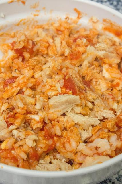 Arroz fit expres en Thermomix con tomate, atún y huevo