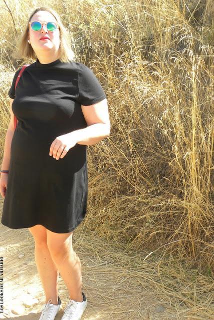 http://www.loslooksdemiarmario.com/2016/10/mi-nuevo-lbd-look-curvy.html