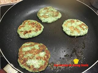HAMBURGUESAS DE POLLO Y ESPINACAS