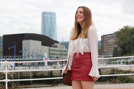 Minifalda roja para el otoño