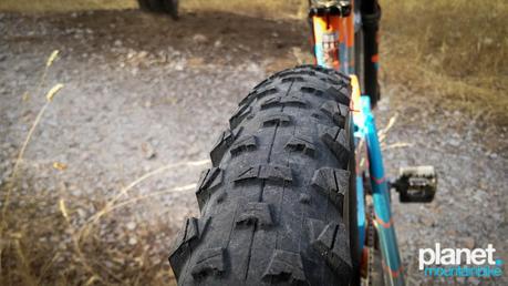Review: Maxxis Tomahawk