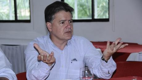 Farc secuestra familiar de Juan Carlos Velez