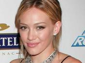 Hilary Duff defiende Selena Gómez