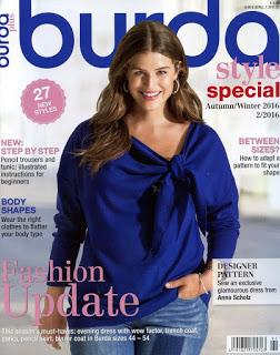 Blusa con nudo en el escote