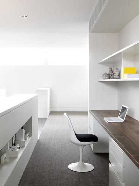 Home Offices Minimalistas en Pasillos I