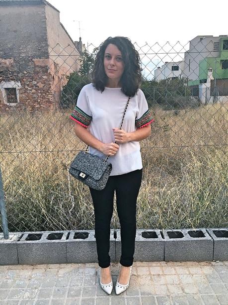 look_camisetadetallemangas_streetstyle_fashionblogger_blogdemoda_castellon_friendsfluencers_influencer_fashionista-6