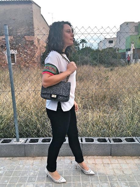 look_camisetadetallemangas_streetstyle_fashionblogger_blogdemoda_castellon_friendsfluencers_influencer_fashionista-3