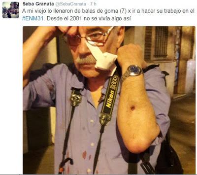 Fotógrafo de Telam agredido por la policía en el encuentro nacional de mujeres en Rosario