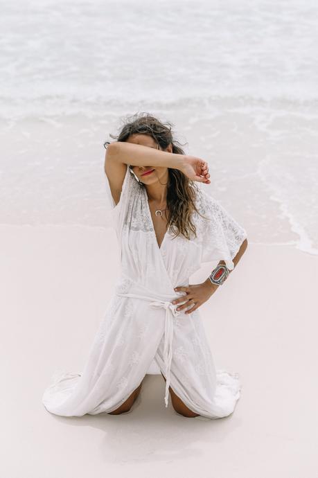 white_long_dress-boho_style-tulum_mexico-beach-floral_crown-outfit-collage_vintage-76