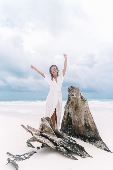 Lonely Palm Tree white_long_dress-boho_style-tulum_mexico-beach-floral_crown-outfit-collage_vintage-74