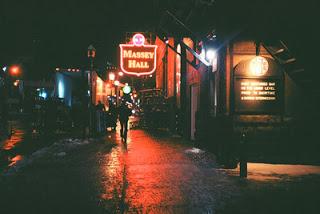 El secreto para salir adelante es empezar.