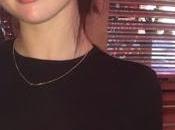 Selena Gómez vista restaurante Texas Roadhouse.