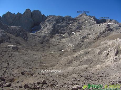 Vista del Llambrión y Torre Blanca desde Joyos Segros